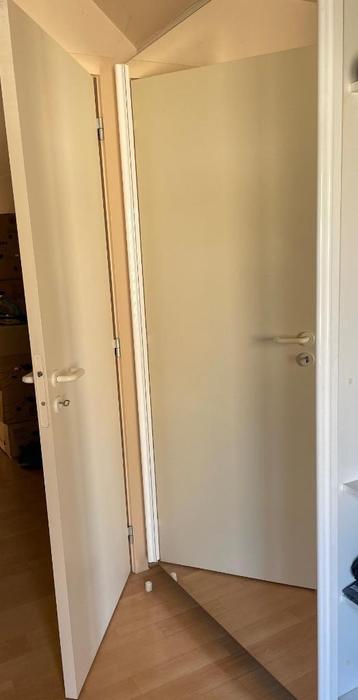Moet NU weg! de binnendeur van 63/73/of 82w x 201.5h cm beschikbaar voor biedingen