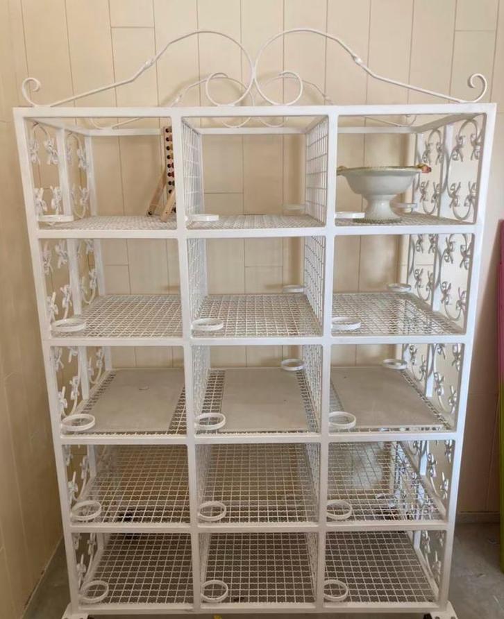 Smeedijzeren rek voor wijnflessen e.a., Verzamelen, Wijnen, Ophalen