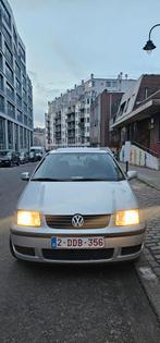 Automatische polo van 210 mijl te koop, Auto's, Automaat, Stof, Zwart, Particulier