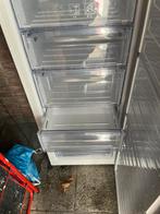 Diepvriezer is natuurlijk mooi uitgekuist, Elektronische apparatuur, Vriezers en Diepvrieskisten, 160 cm of meer, Zo goed als nieuw
