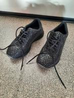 Schoenen maat 38, Enlèvement