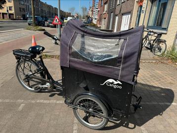 Bakfiets Cangoo elektrisch beschikbaar voor biedingen