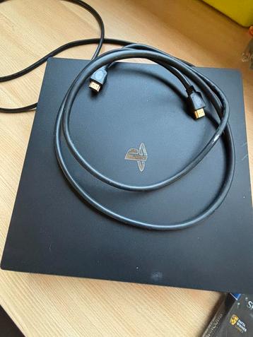 playstation 4 pro + 4 games, Games en Spelcomputers, Ophalen, Gebruikt