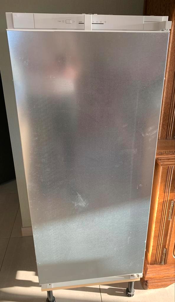 Inbouwkoelkast Siemens, Elektronische apparatuur, Koelkasten en IJskasten, Gebruikt, Zonder vriesvak, 200 liter of meer, 120 tot 140 cm