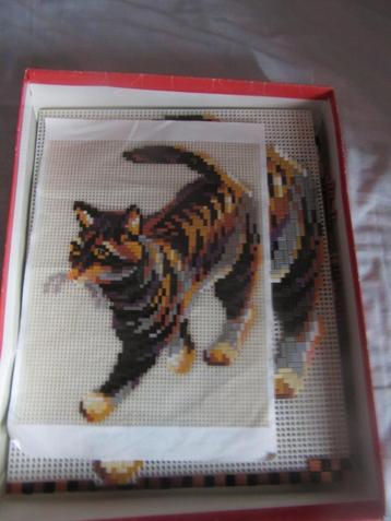 Ministeck : kat beschikbaar voor biedingen