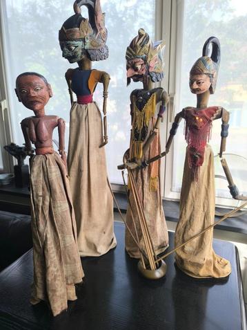 Originele Indonesische popekastpoppen, Ophalen