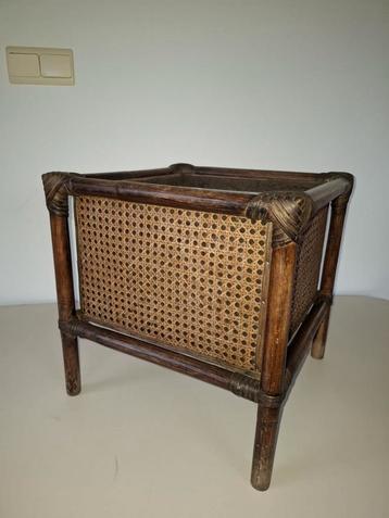 Rotan rattan vintage plantenbak met webbing beschikbaar voor biedingen