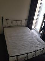 Bed met 2 lattenbodems., Huis en Inrichting, Slaapkamer | Bedden, Ophalen of Verzenden, Zo goed als nieuw