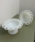 2 mooie witte opaline schaaltjes, Ophalen of Verzenden