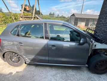 Deur en kofferklep polo 6R beschikbaar voor biedingen