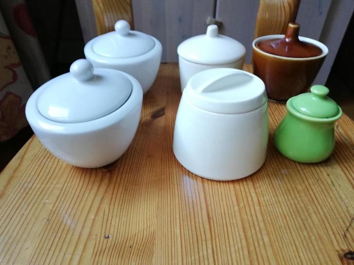 KERAMIEKEN POTJES MET DEKSEL ZEER GOEDE STAAT, Antiek en Kunst, Curiosa en Brocante, Ophalen of Verzenden