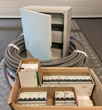 Elektrisch installatiemateriaal beschikbaar voor biedingen