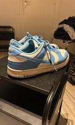 Dunk bleu et blanche pointure 44, Nike, Enlèvement, Porté, Bleu