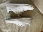 baskets full blanches Stan Smith taille 38.5 très bon état, Adidas, Sneakers et Baskets, Enlèvement, Porté