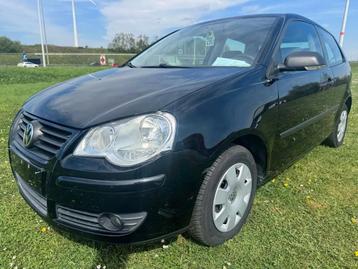 Volkswagen Polo 1.2i Trendline / Garantie 12m. (bj 2009), Stof, Gebruikt, Zwart, 1014 kg
