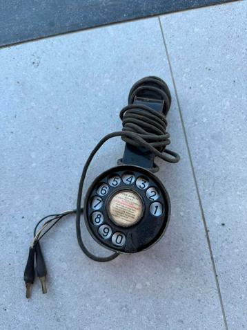 Ancien téléphone portatif vintage cadran beschikbaar voor biedingen