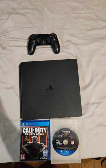 Playstation 4 1TB + 2 games beschikbaar voor biedingen