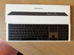 Apple Magic Keyboard 2 met numeriek toetsenbord – Space Grey, Computers en Software, Ophalen, Azerty, Zo goed als nieuw, Draadloos