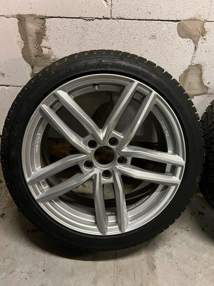 Velgen met winterbanden  Mercedes C205, Auto-onderdelen, Banden en Velgen, Banden en Velgen, Winterbanden, 18 inch, Overige, Personenwagen