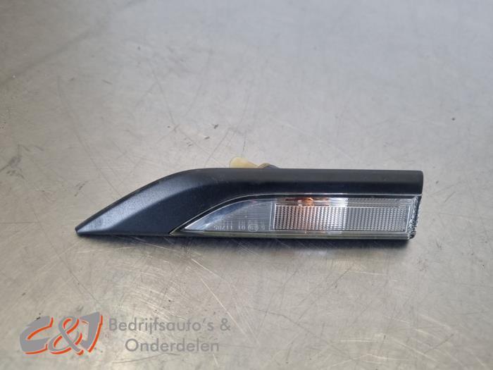 Knipperlicht Scherm rechts-voor van een Volkswagen Caddy, Auto-onderdelen, Verlichting, Volkswagen, Gebruikt, 3 maanden garantie