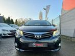 Toyota Avensis 2012 165dkm 1.6benzine navi camera cruise, Auto's, Toyota, Voorwielaandrijving, Euro 5, Stof, Avensis