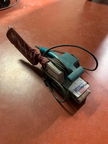 Bandschuurmachine makita, Doe-het-zelf en Bouw, Gereedschap | Schuurmachines, Ophalen, Bandschuurmachine