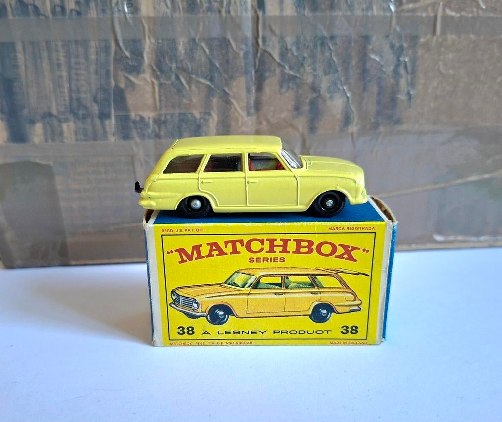 Matchbox 38 Vauxhall Victor & E box !, Ophalen of Verzenden, Matchbox