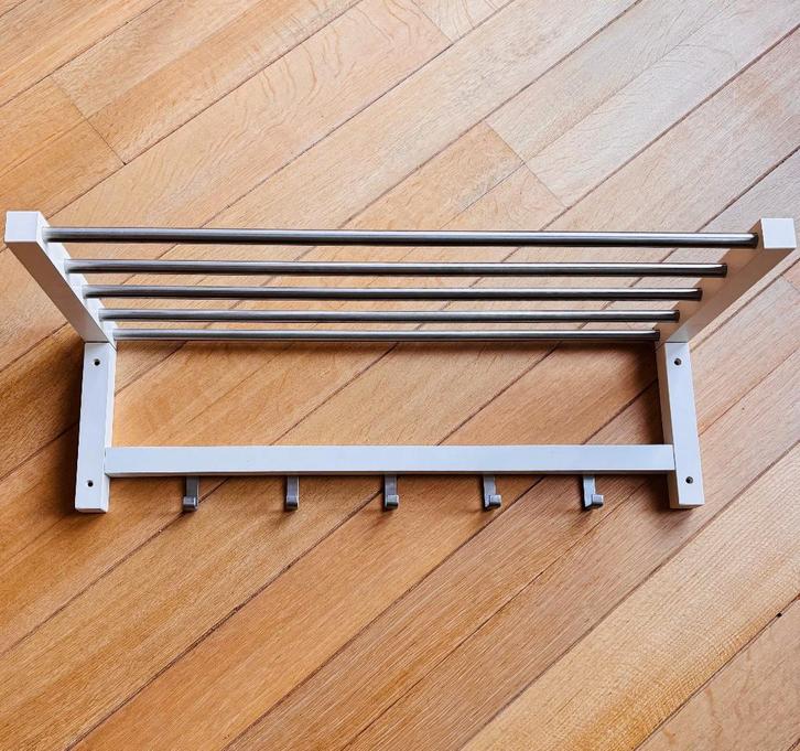 Witte wandkapstok IKEA TJUSIG - goede staat, Huis en Inrichting, Woonaccessoires | Kapstokken, Gebruikt, Wandkapstok, Minder dan 100 cm