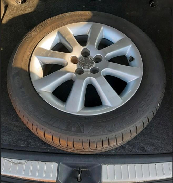 1 jante alliage 16 pouces Toyota Avensis T25 (5x100), Autos : Pièces & Accessoires, Autres pièces automobiles, Toyota, Utilisé