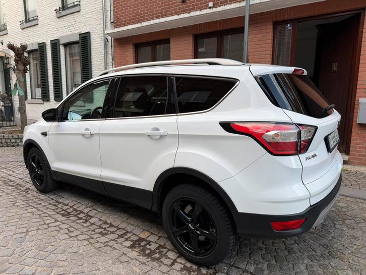 Ford Kuga 2.0 tdci bj 2019 km 129000, Autos, Ford, Entreprise, Achat, Kuga, ABS, Airbags, Alarme, Bluetooth, Ordinateur de bord