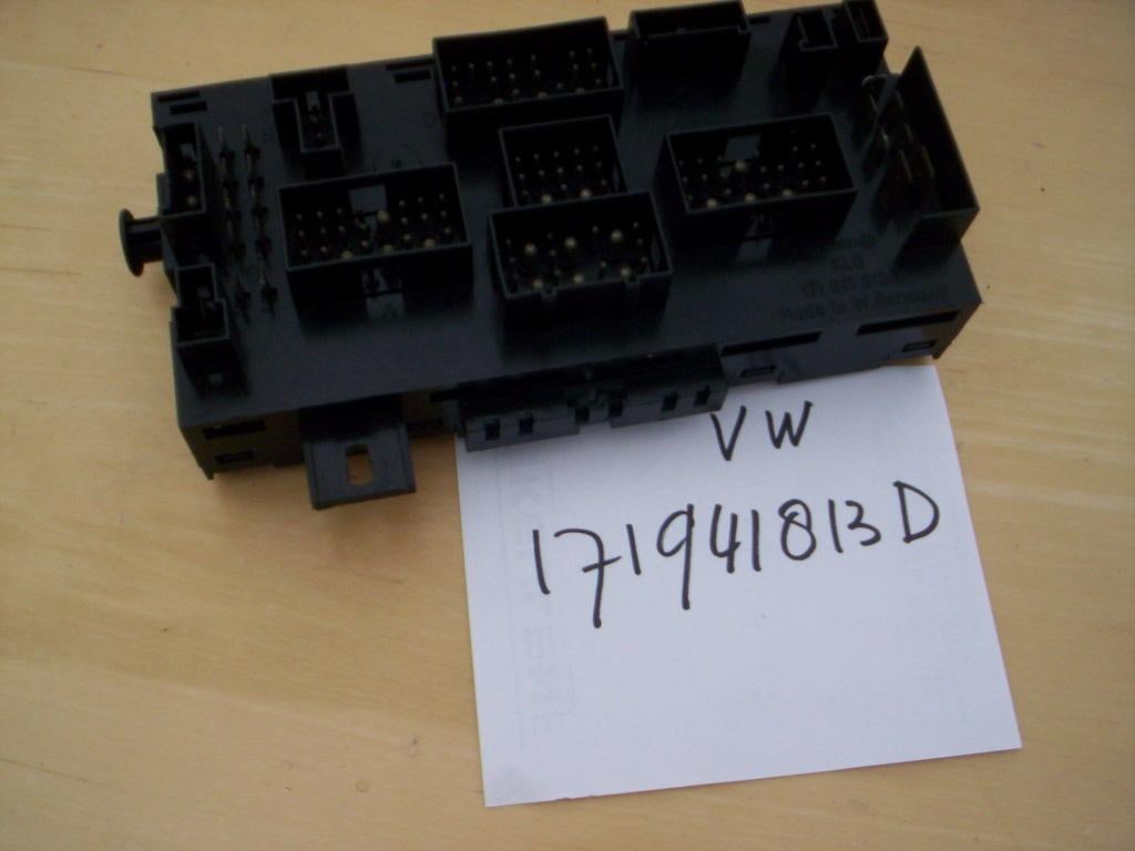 VW T3 Zekeringkast, Autos : Pièces & Accessoires, Électronique & Câbles, Volkswagen, Enlèvement ou Envoi