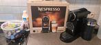 Nespresso met melkschuimer uitstekende staat samen met cups, Elektronische apparatuur, Koffiezetapparaten, Ophalen