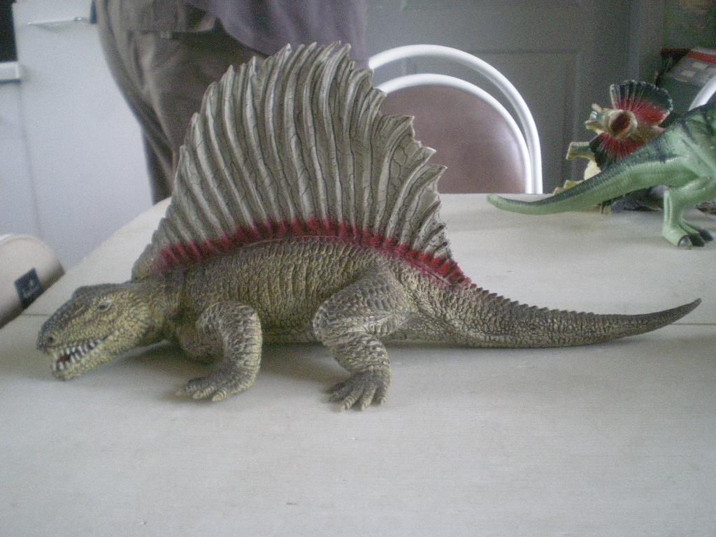 harde dino,42 cm, Enlèvement ou Envoi, Comme neuf