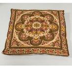 Coussin ancien brodé motif de fleurs 40x40 cm, Enlèvement ou Envoi