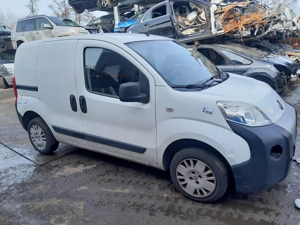 FENETRE OU VITRE DE PORTE DROIT Fiat Fiorino (225), Autos : Pièces & Accessoires, Utilisé, Fiat