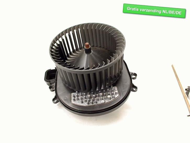 KACHELMOTOR BMW 1 serie (F20) (64 11 9 237 557), Auto-onderdelen, Airco en Verwarming, BMW, Gebruikt