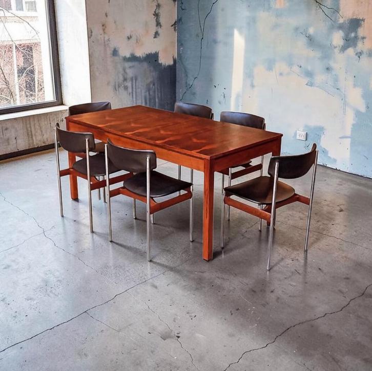 Alfred Hendrickx Belform Scandinavische tafel en stoelen uit, Antiek en Kunst, Antiek | Meubels | Tafels, Ophalen