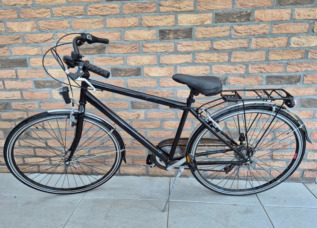 Nette zwarte fiets, framemaat 48cm, 28inch wielen!, Fietsen en Brommers, Ophalen