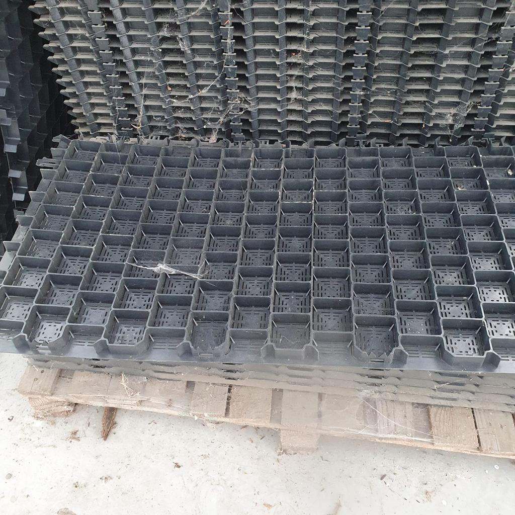 Stevige grindplaten zwart 120x60cm 100stuks, Tuin en Terras, Gaas en Draad, Ophalen, Zo goed als nieuw