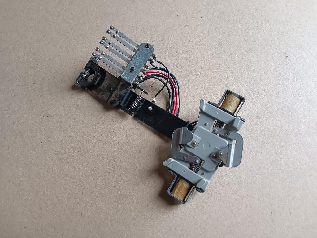 Uitschrijf Arm/ Mechaniek Rock-ola 450 (1973) jukebox, Collections, Machines | Jukebox, Envoi