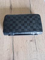 Louis Vuitton tasje, Handtassen en Accessoires, Portemonnees, Zwart, Zo goed als nieuw, Leder, Ophalen