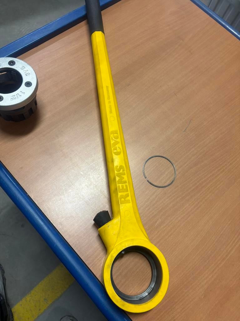 REMS eva Draadsnijratel + draadsnijkop 1 1/2”, Ophalen, Zo goed als nieuw