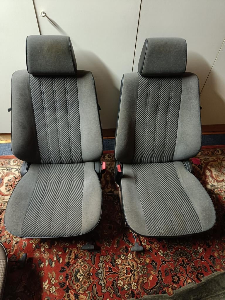 Bmw e30 edition 2 deurs interieur inclusief deurpanelen, Autos : Pièces & Accessoires, Habitacle & Garnissage, BMW, Enlèvement