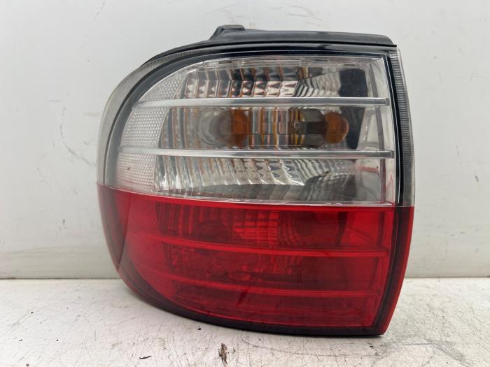 Feu arrière gauche d'un Hyundai H200, Autos : Pièces & Accessoires, -, 3 mois de garantie, Utilisé, Hyundai