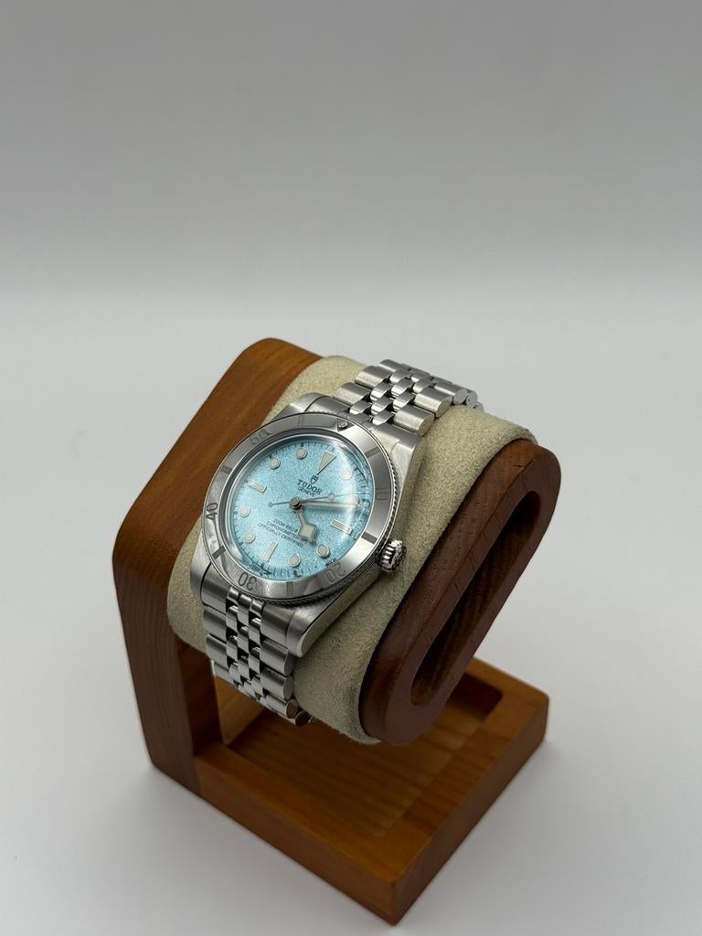 Tudor Black Bay 54 Blue Lagoon, Bijoux, Sacs & Beauté, Montre-bracelet, Autres marques, Enlèvement ou Envoi, Acier