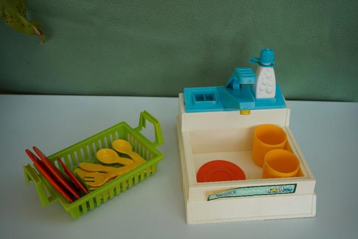 Vintage Fisher-Price afwasbak met bestekbak – compleet LOT, Kinderen en Baby's, Speelgoed | Speelkeukens, Gebruikt, Speelkeuken-accessoire