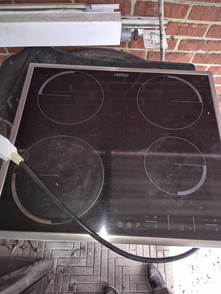 Inductieplaat, Ophalen, Zo goed als nieuw