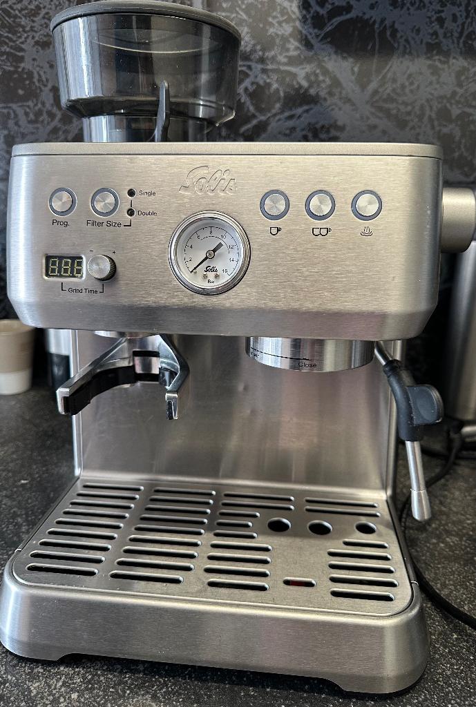 Solis Barista Perfetta Plus espressomachine met koffiemolen, Elektronische apparatuur, Koffiezetapparaten, Zo goed als nieuw, Stoompijpje