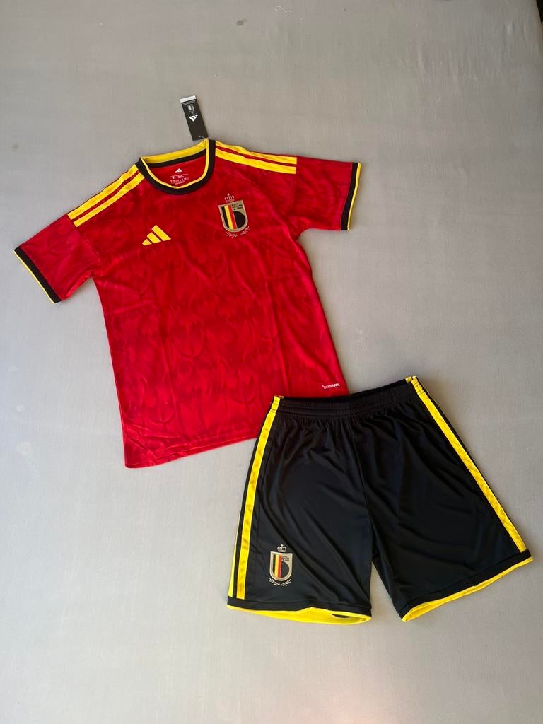 België 2026 set - M, Sports & Fitness, Football, Taille M, Enlèvement ou Envoi, Neuf, Set