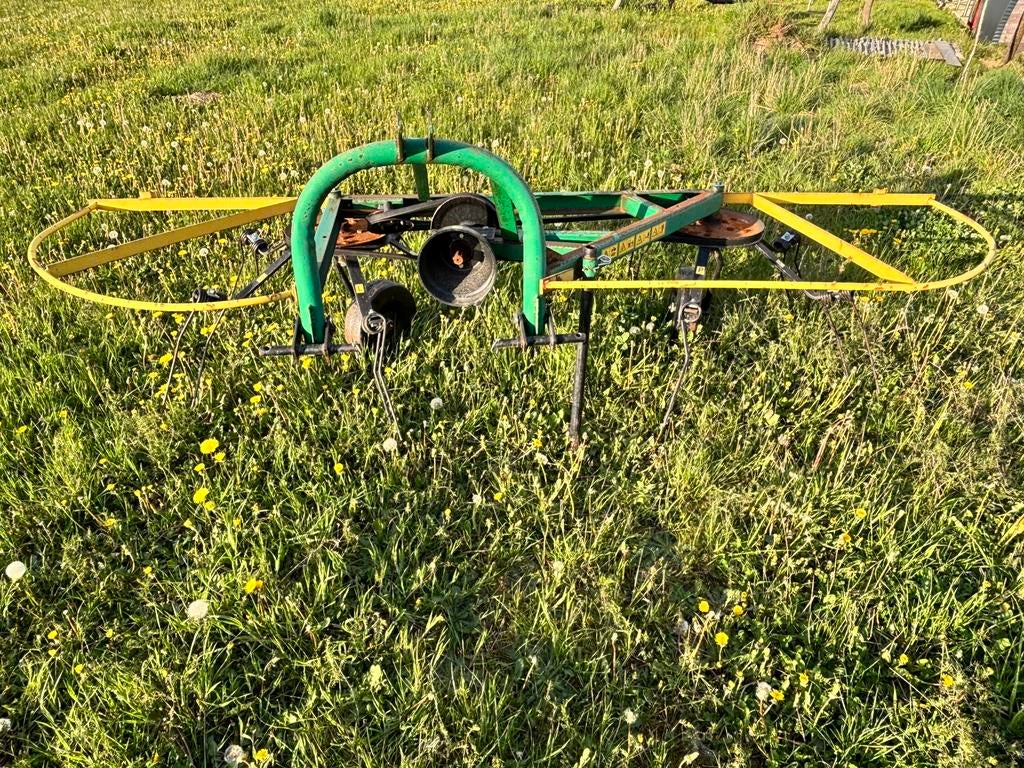 Hooikeerder, Ophalen, Gebruikt, 20 m² of meer, Gras